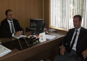 Başkanlık için üç aday yarışıyor